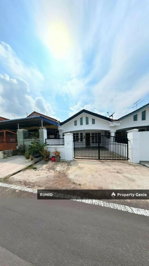 Bandar Putra Kulai | Single Storey Terrace | 3 Beds | Freehold