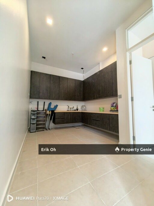 Luxury 3-Storey Corner Bungalow with Pool @ Twin Palm Sungai Long- For Sale