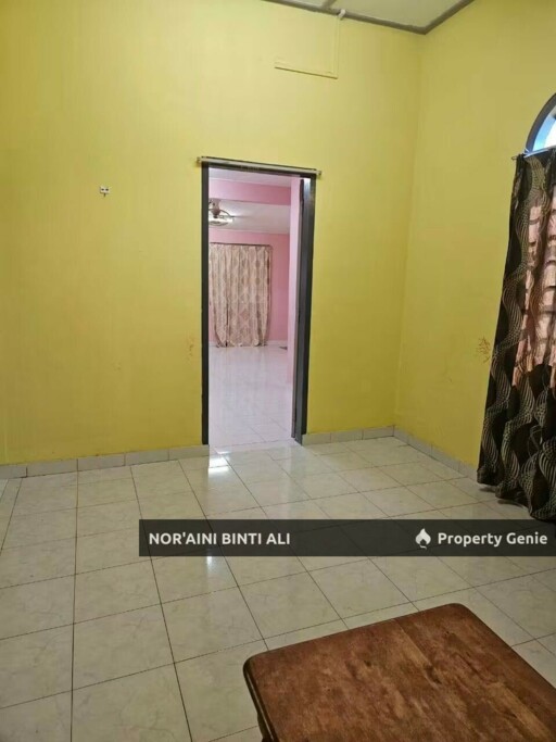 SEMI D SETINGKAT KG BARU KERTEH — UNTUK DIJUAL!