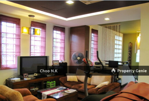 Bukit Jelutong Double Storey Corner