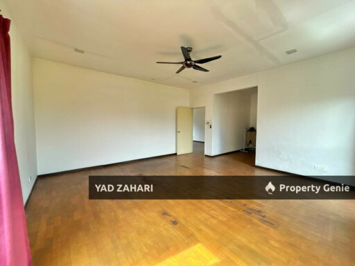 Saujana Villa, Taman Prima Saujana, Kajang | 2.5 Storey Bungalow 5 Bedrooms | RM1.75M - Gated and Guarded, Freehold, Spacious Hall & Built Up