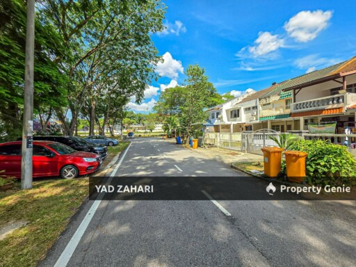 Seksyen 4, Shah Alam | 2-Storey Terrace 4 Bedrooms | RM690K - Prime Location and Facing Open
