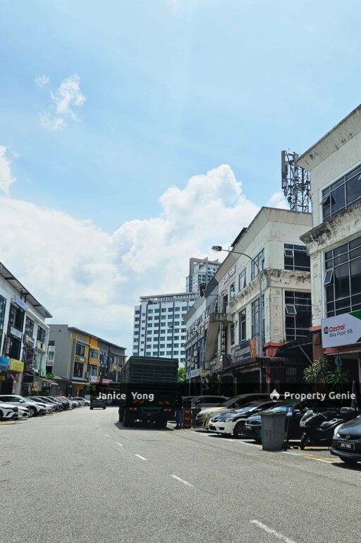 Bukit Indah @ Adjoining Shoplot Ground Floor
