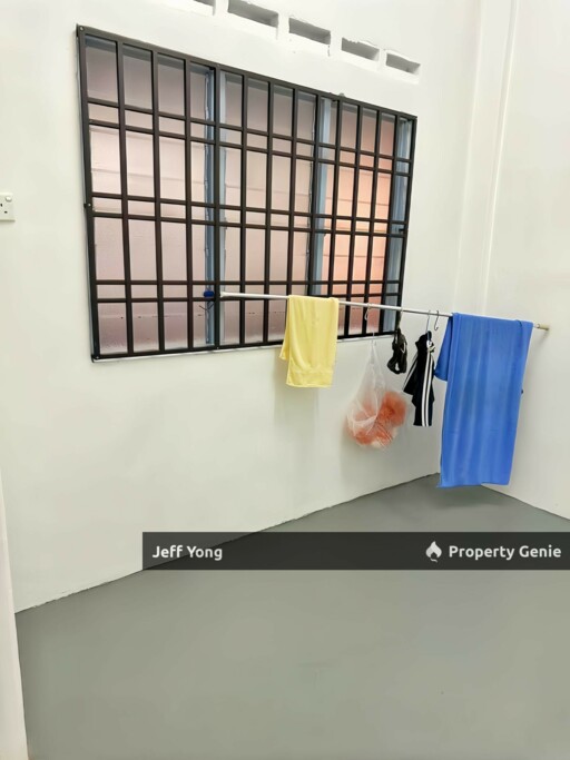 Pulai Utama  Medium Low cost flat  Level 1