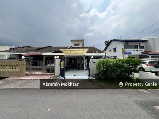 FREEHOLD & RENOVATED | 1.5-STOREY TERRACE END LOT TAMAN SRI MELATI, BATU CAVES