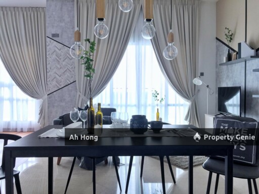 Walking Distance To Ciq / Tri Tower / Studio / Fully Furnished