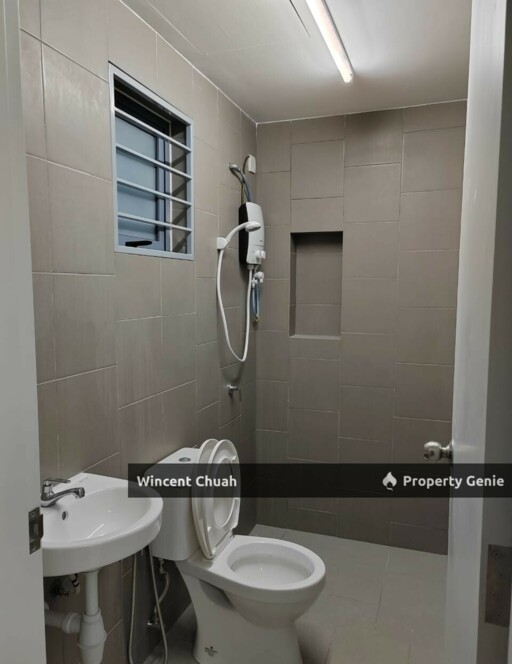 (2parking)Sky Awani 3, Partly Furnished Corner Lot