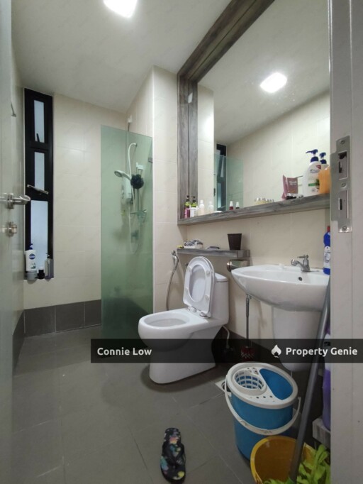 Corner unit with furnished Oasis Condo for Rent