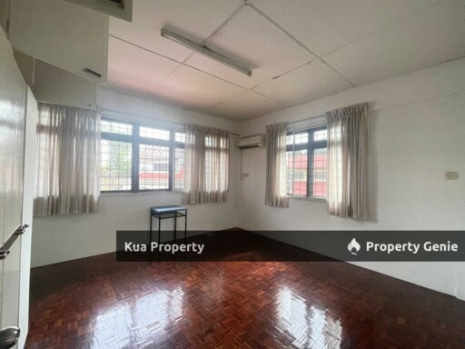 Double Storey Terrace Corner House For Sale Located at Jalan Westwood Kuching City Jalan Westwood