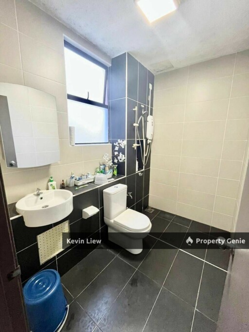 Seri Austin Residence High Floor Corner Unit