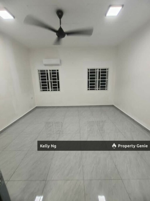 2 Sty Renovated House With Air Cond & Water Heater Att Tmn Sri Indah Klang For Rent