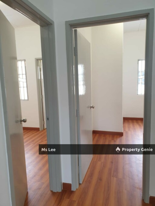 Renovated 2 Storey House @ Bandar Puteri, Klang - Sale Below Bank Value Rm142k