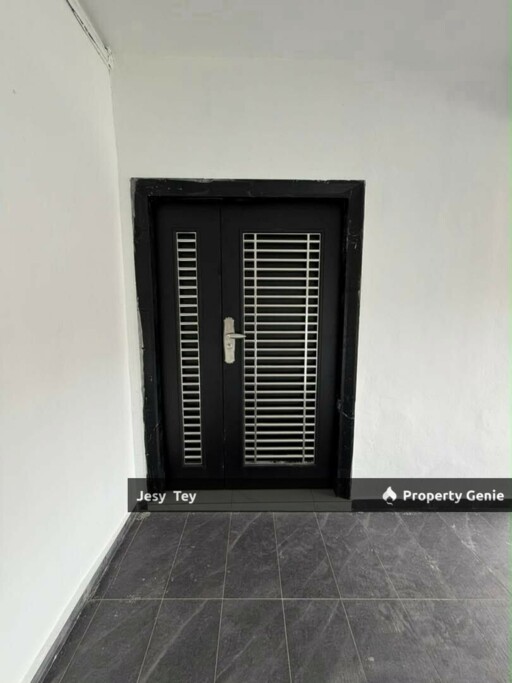 Taman Universiti Single Storey Terrace House For Sales