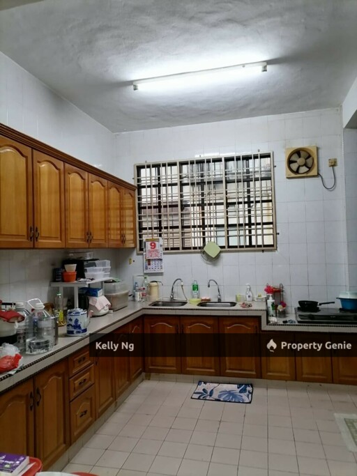 Double Sty House At Bayu Perdana For Sale