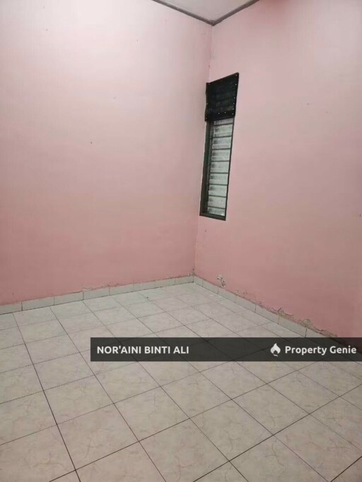 SEMI D SETINGKAT KG BARU KERTEH — UNTUK DIJUAL!