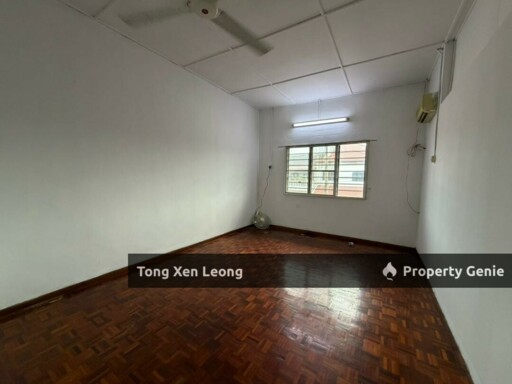 Below Value Double Storey Corner Lot For Sale @ Kampung Lapan
