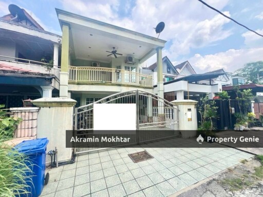 Facing Open, Fully Renovated & Near School | Double Storey, Seksyen 19 @ Shah Alam