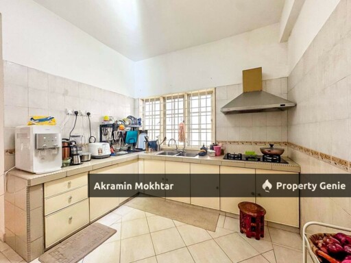 Freehold, Facing Open & Renovated | Double Storey Terrace Bandar Kinrara 2 BK2, Puchong