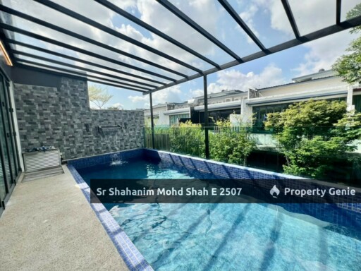 Reflexion Pool Villa Bandar Nusaputra Timur Puchong South