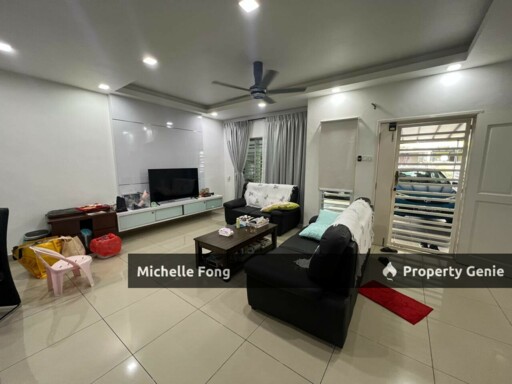 Lakeview Residence / Taman Seri Austin  / Double Storey Terrace 22x75 / Renovated Unit