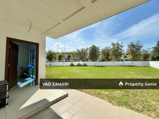 Huge Extra Land Corner Lot Double Storey Terrace House, Hijayu 2 Resort Homes, Bandar Sri Sendayan