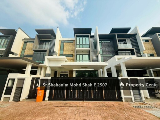 3-STOREY SUPERLINK TERRACE ANGGUN KIRANA, SETIA ALAM SHAH ALAM .