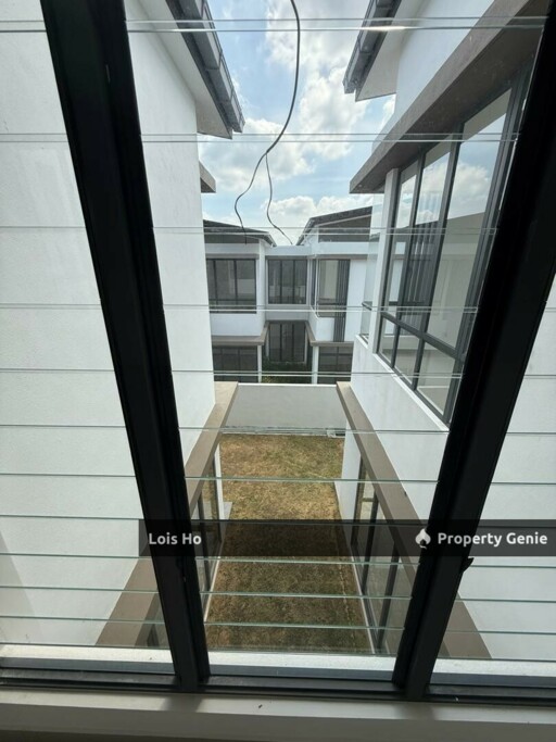 Country Villa Resort Phase 5 Double Storey Semi-D For Sale 998K