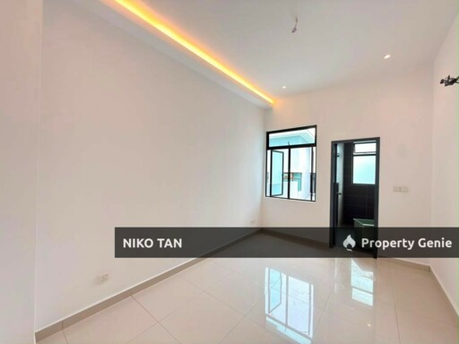 Jalan Maya Horizon Hill 2Stry Fully Renovated & Extended Canal Garden For Sale