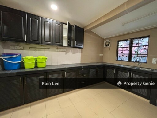Freehold / Fully Extended / 3 Storey Terrace for Sale / Intermediate Lot / Near Pavilion Bukit Jalil /24Hrs Security with Gated & Guarded