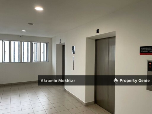 END UNIT, PARTIALLYFURNISHED & 3 PARKING | SERVICE APARTMENT THE EDGE RESIDENCE USJ 1 SUBANG JAYA