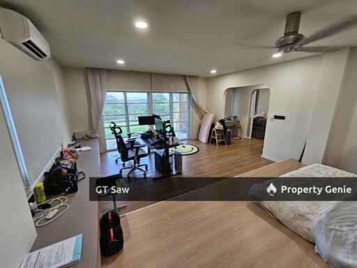 Peaceful 2.5 Storey Bungalow Bangi Golf Resort