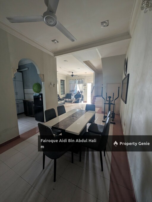 Rumah teres 2 tingkat full furnish untuk disewakan di Laguna Merbok
