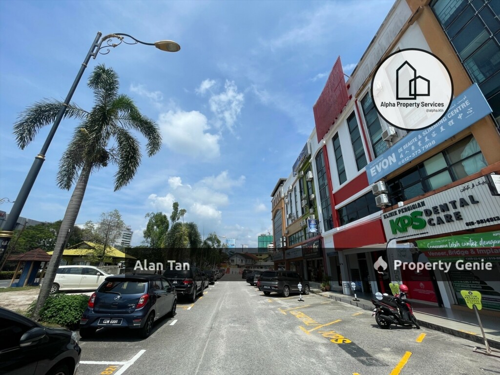 INVEST!! Shop With STABLE Rental Income @ Kuantan City Centre