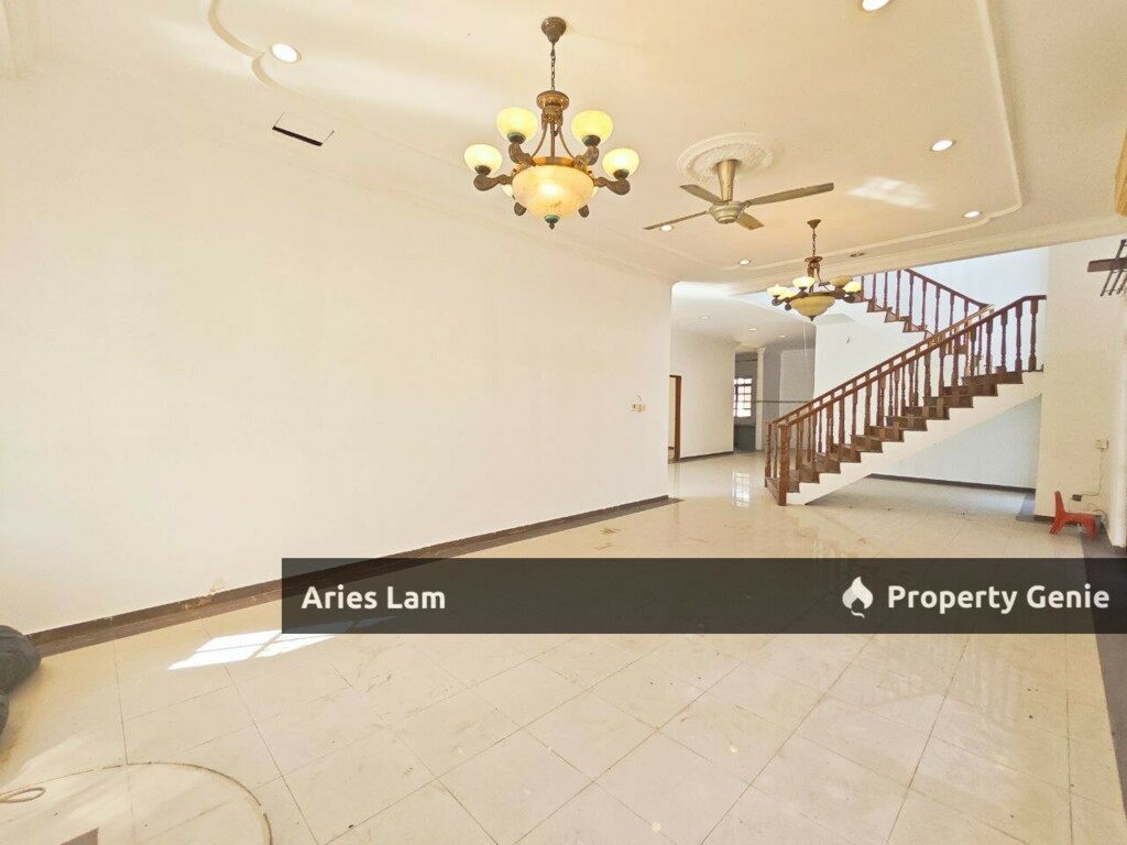 Bungalow House @ Taman Majidee /Near to JB Town