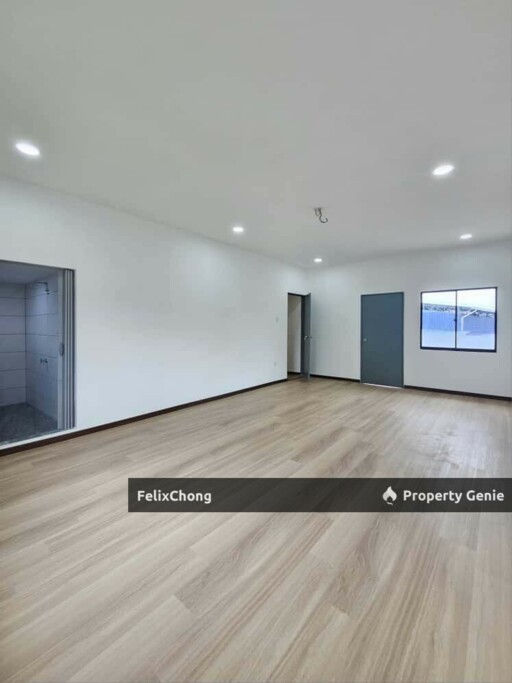 Johor Jaya 2 Sty Corner Lot,Jalan Seroja,Johor Bahru,Renovated