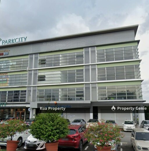 Four Storey Intermediate Shoplot For Rent! Located at Jalan Tun Jugah, Facing Main Road