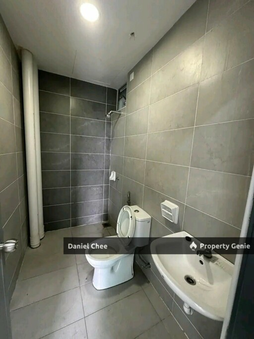 Kg Paloh Partially Furnished Condominium For Rent