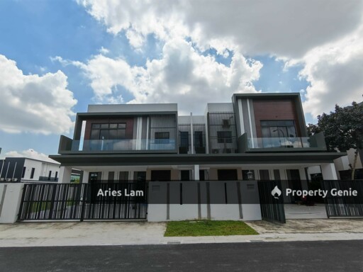 Danga Sutera @ Semi-D House Corner Lot / Skudai