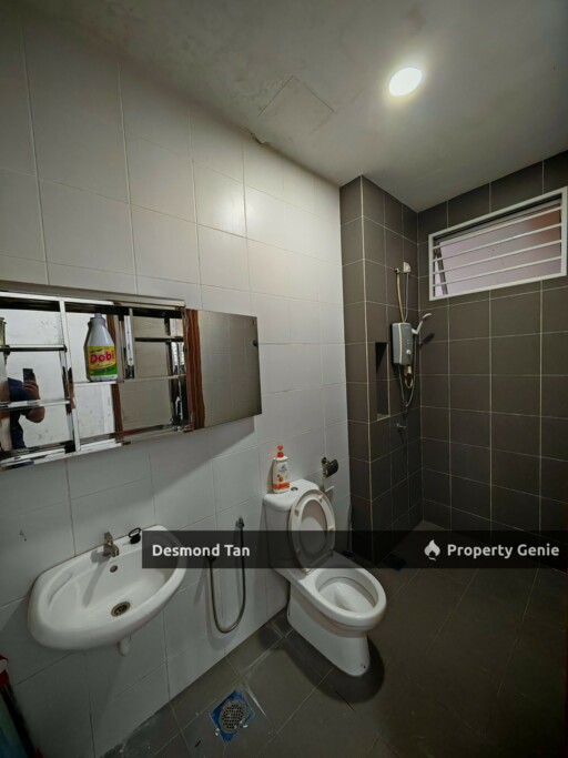 Rimbun Vista ,S2 Heights, Seremban 2 ( End Lot） Renovated