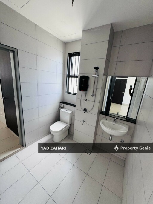 Elmina Green 7, Shah Alam | 2-Storey Superlink 4 Bedrooms | RM980K - Extra Land at Back, Freehold and Brand New
