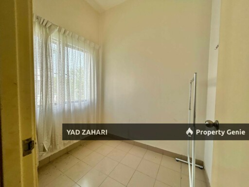 Saujana Villa, Taman Prima Saujana, Kajang | 2.5 Storey Bungalow 5 Bedrooms | RM1.75M - Gated and Guarded, Freehold, Spacious Hall & Built Up