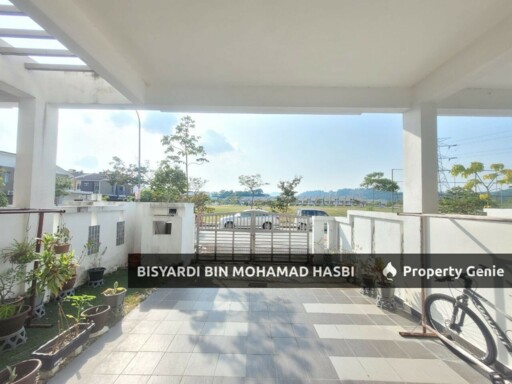 FACING OPEN 2 STOREY TAMAN WARISAN PUTERI ( PRECINCT 6) SIKAMAT, SEREMBAN .