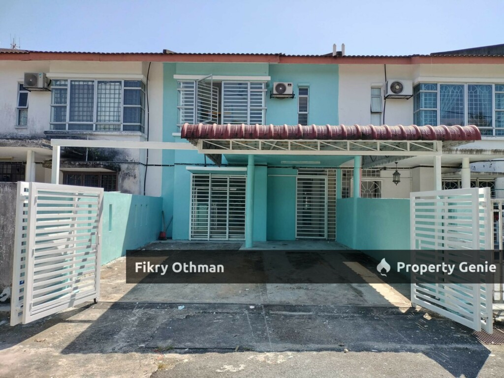 Facing Open Double Storey Bandar Tasik Kesuma