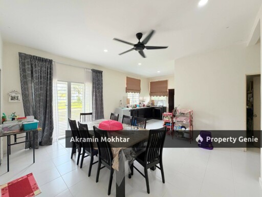 FREEHOLD, PARTIALLY FURNISHED & TANAH LUAS 107×80 | 1 Storey Bungalow, Mahkota Hills, Seksyen 18 Bandar Tasik Senangin, Lenggeng