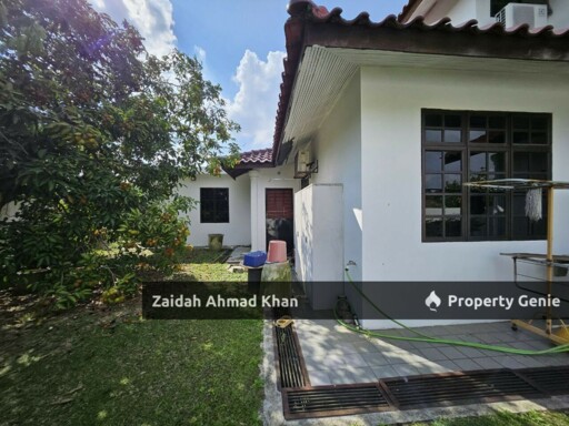 Exclusive Bungalow Seksyen 9 Shah ALam With Spacious Garden Hot Prime Area For Sale