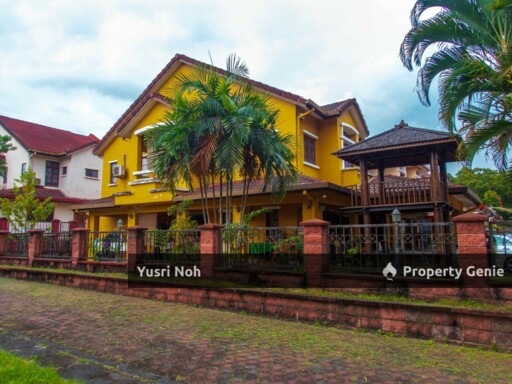 URGENT FOR SALE : 2 Storey Terrace House Corner Lot Jalan Adang Bukit Jelutong Shah Alam