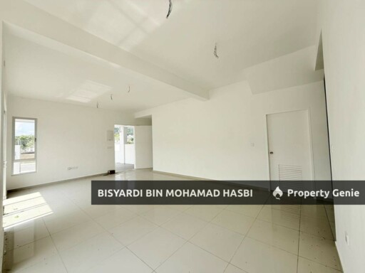 CORNER & FACING PLAYGROUND 2 Storey Terrace Tiara Sendayan, Labu Seremban.