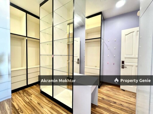 An Exclusive Three Storey Semi Detached House, Seksyen 13, Shah Alam For Sale
