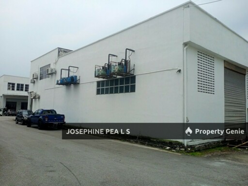 Semi-D Factory for Sale: Prime Location in Taman Perindustrial Puchong