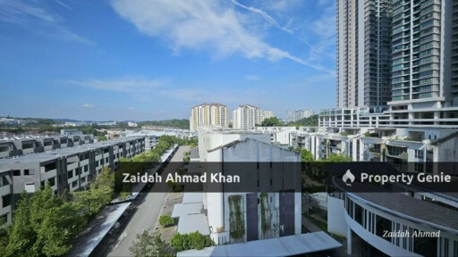 THE SANDERSON SERI KEMBANGAN RENOVATED FREEHOLD 2 CAR PARK NEAR LIFT LEVEL 1 HOUSE IS MID LEVEL AND BLOCK B